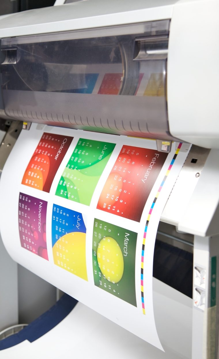 Large-format printing of colour labels